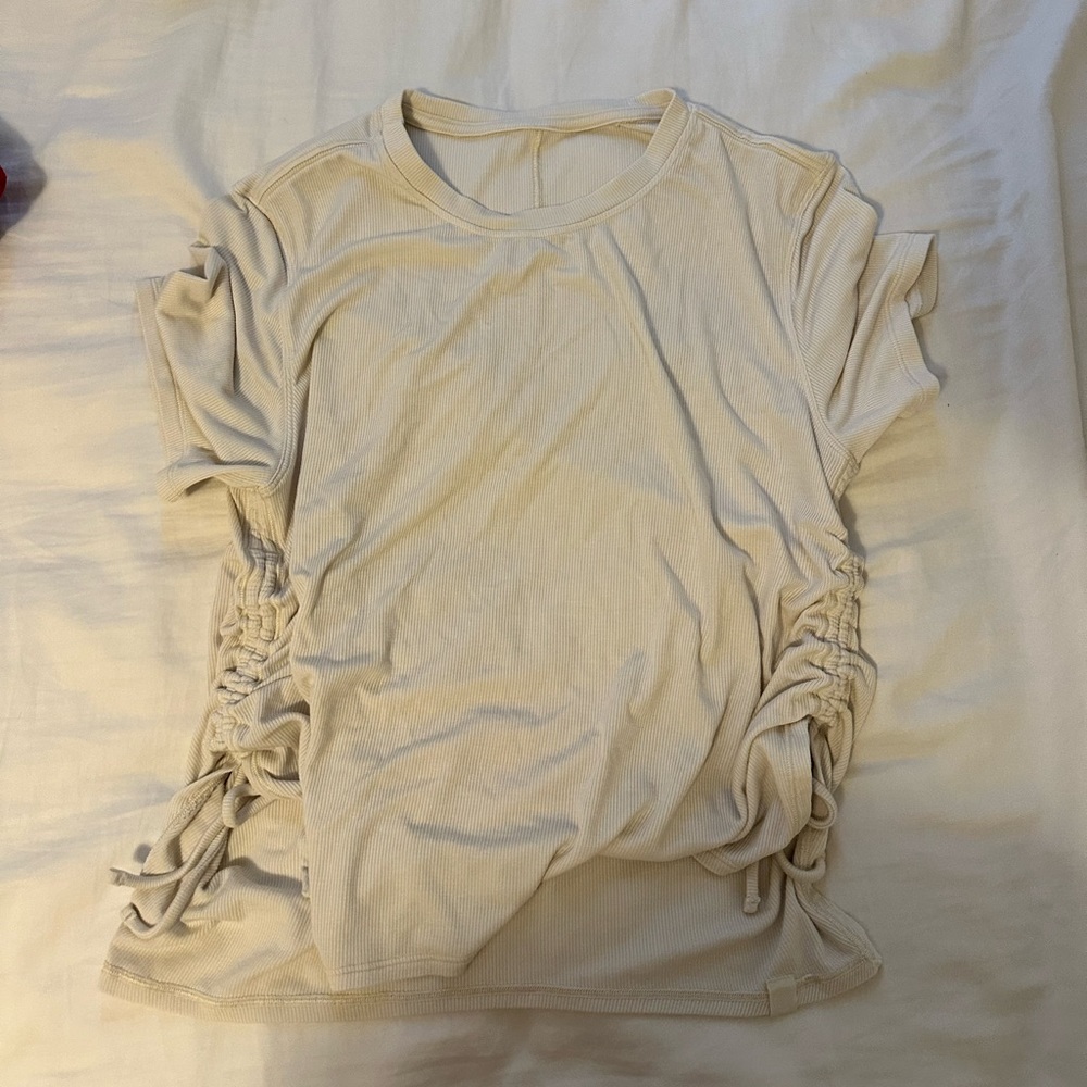 Side cinch ribbed top
